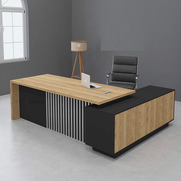 Bàn giám đốc 2m x 1m4 BGD019