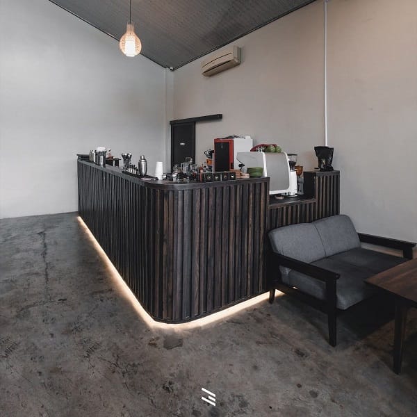 Quầy pha chế bo cong quán cafe QB098