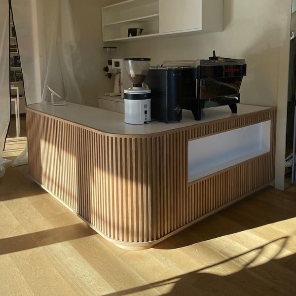 Quầy pha chế chữ L bo cong QB089